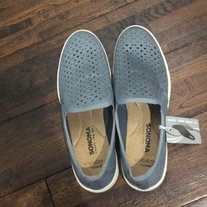 Bluish gray pair of shoes